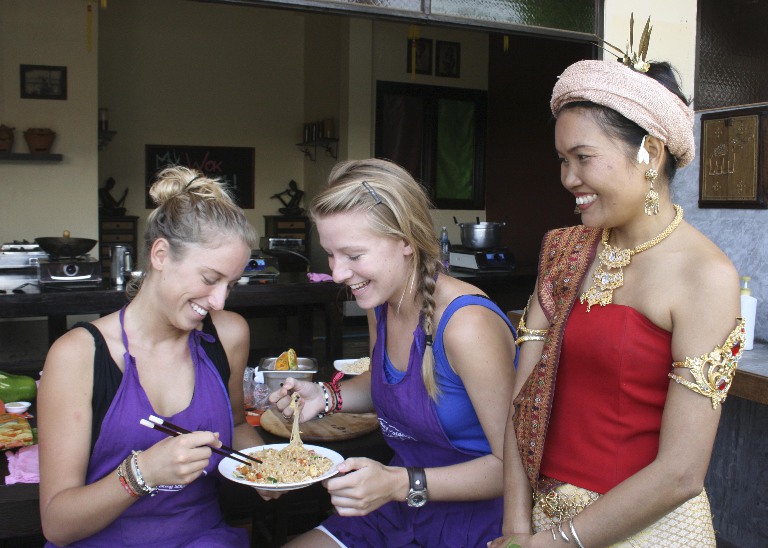 Thai Cooking Classes By May Kaidee