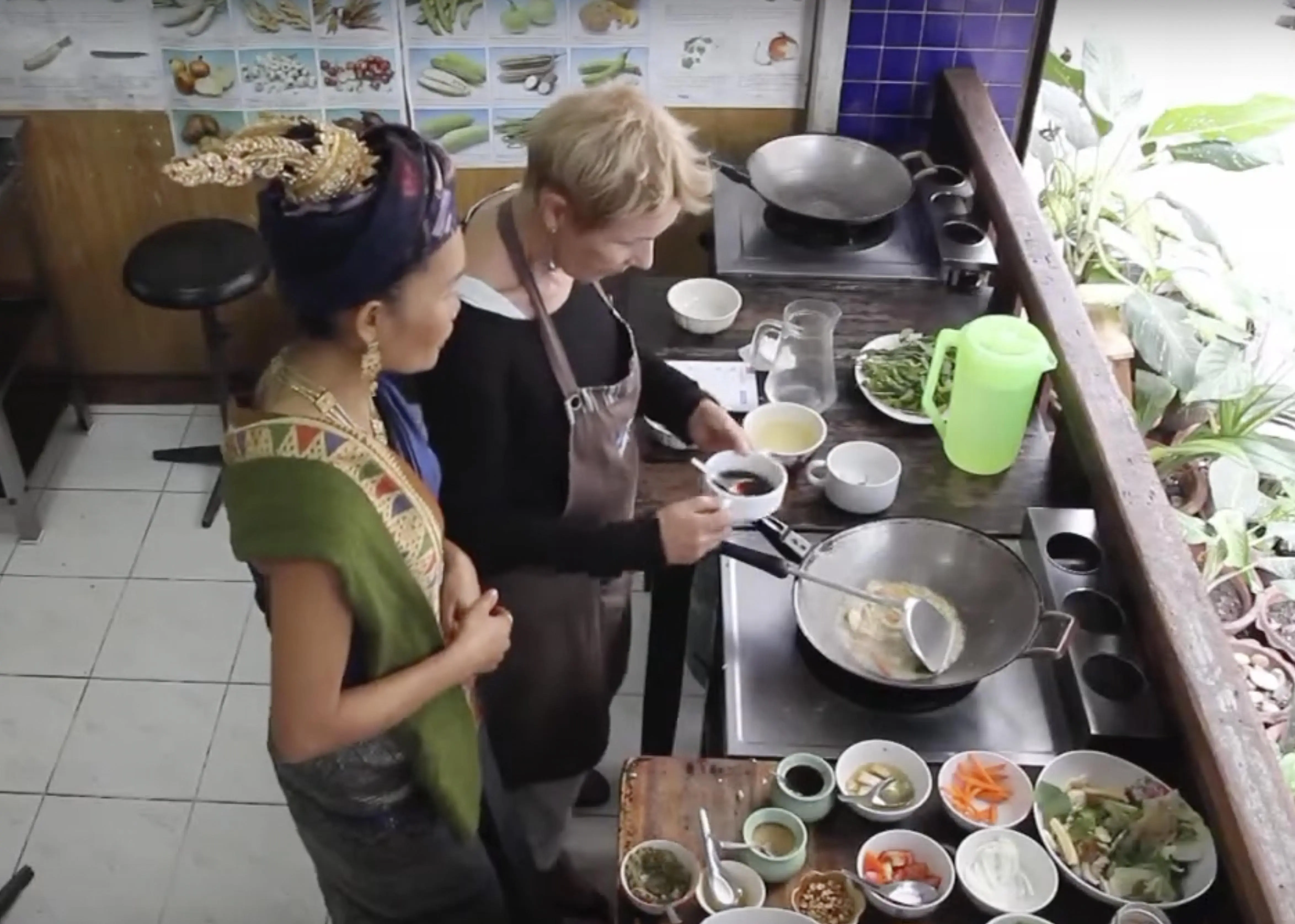 Video sitll from Bangkok cooking class with instructor and student